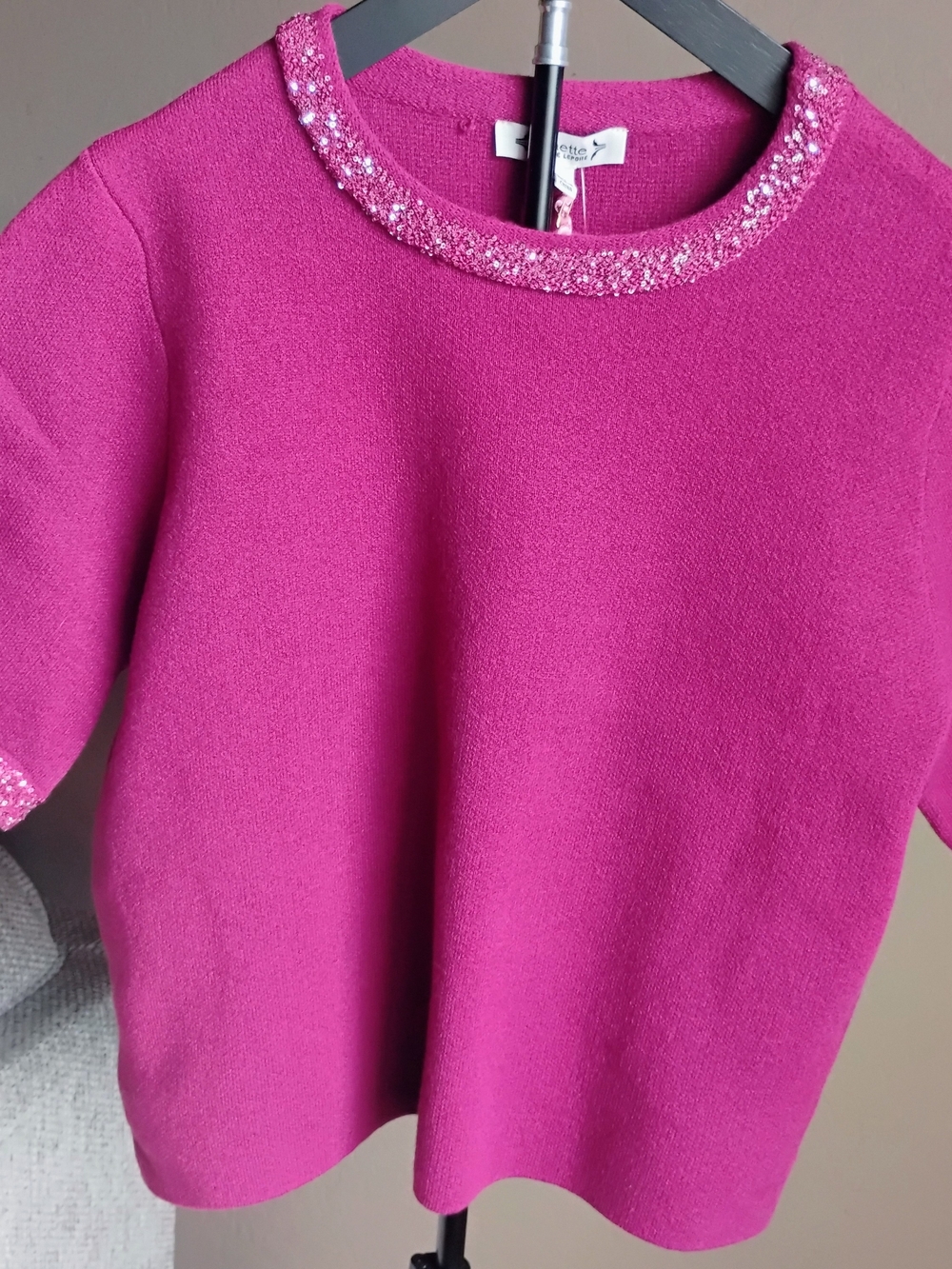 Nanette Lepore Size XL Fuchsia Sequin-Trim Crew Neck Short Sleeve Sweater